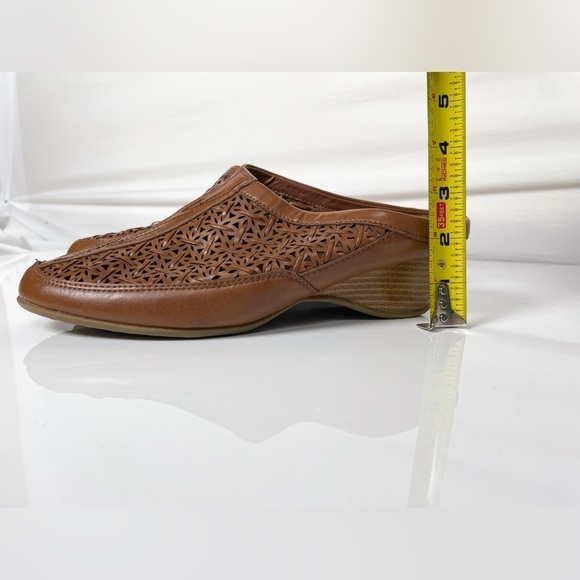 Rialto Comfort brown mule slide shoes w/ eyelet pattern | Sz. 9.5 - Picture 7 of 7